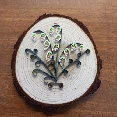 Quilled Wall Plaque - White Heather
